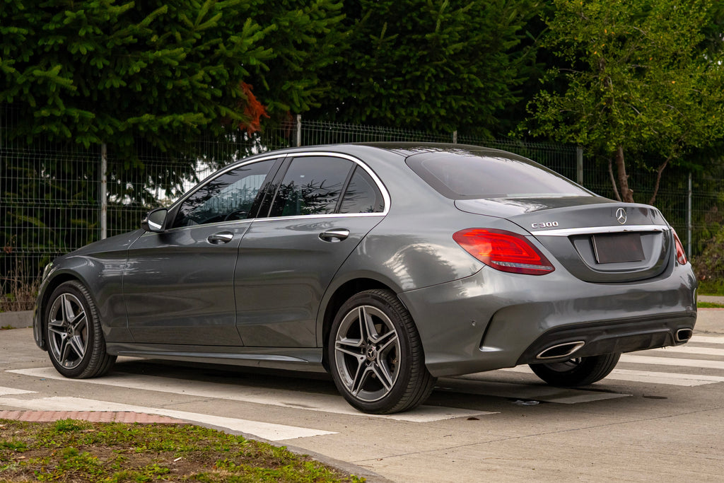 2019 | Mercedes-Benz C300