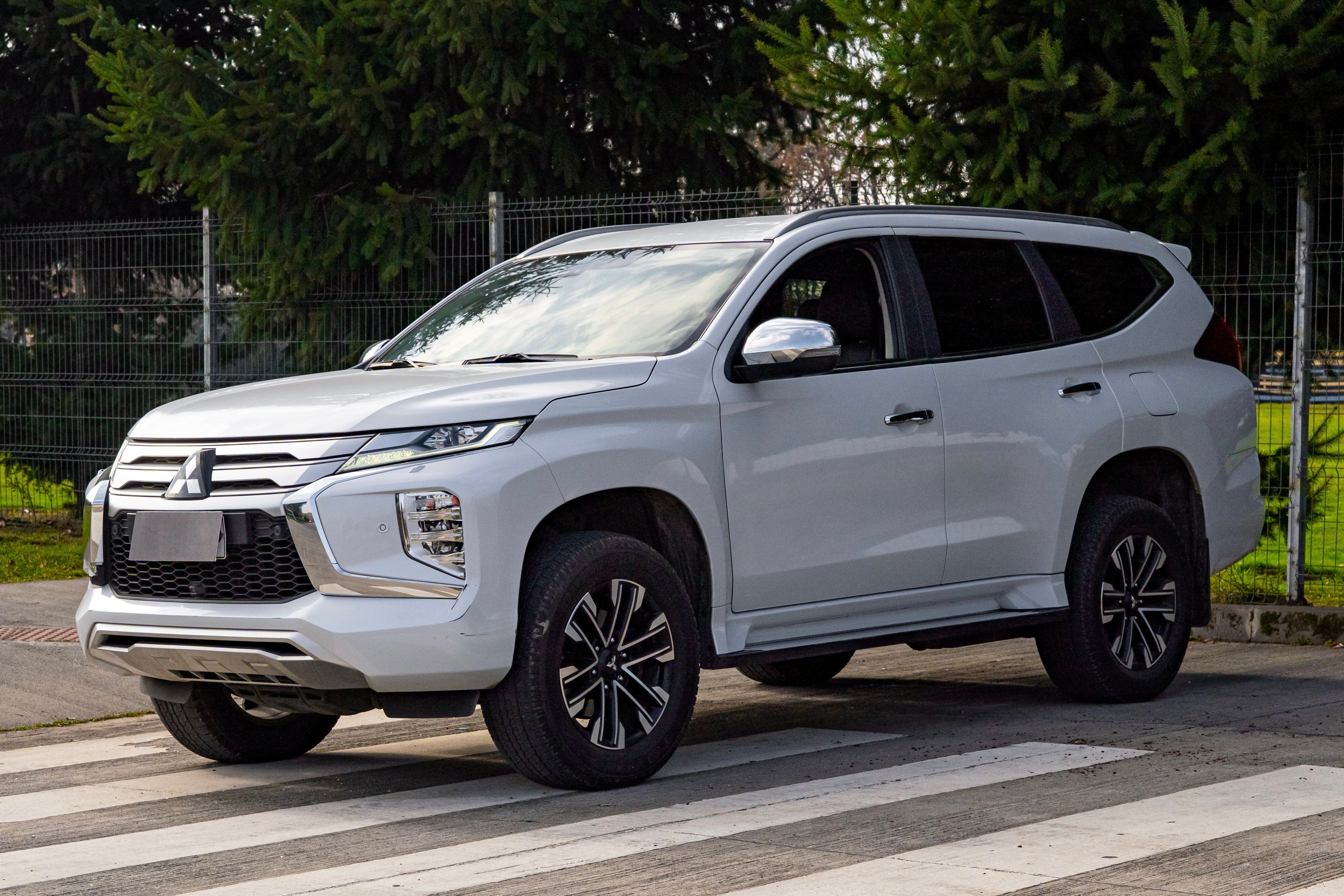 2024 | Mitsubishi Montero Limited