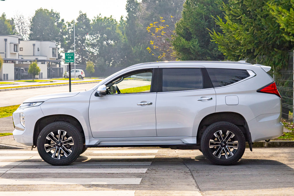 2024 | Mitsubishi Montero Limited