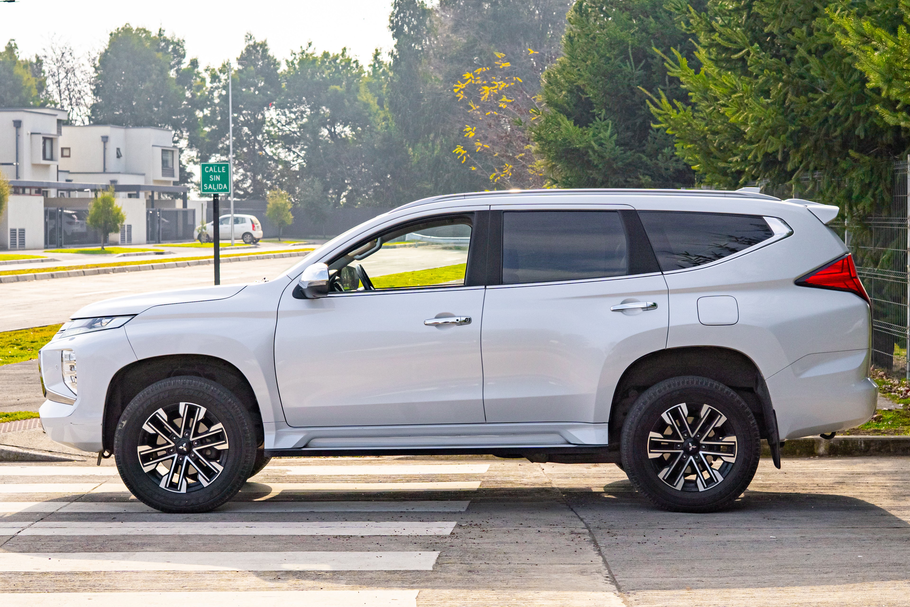 2024 | Mitsubishi Montero Limited