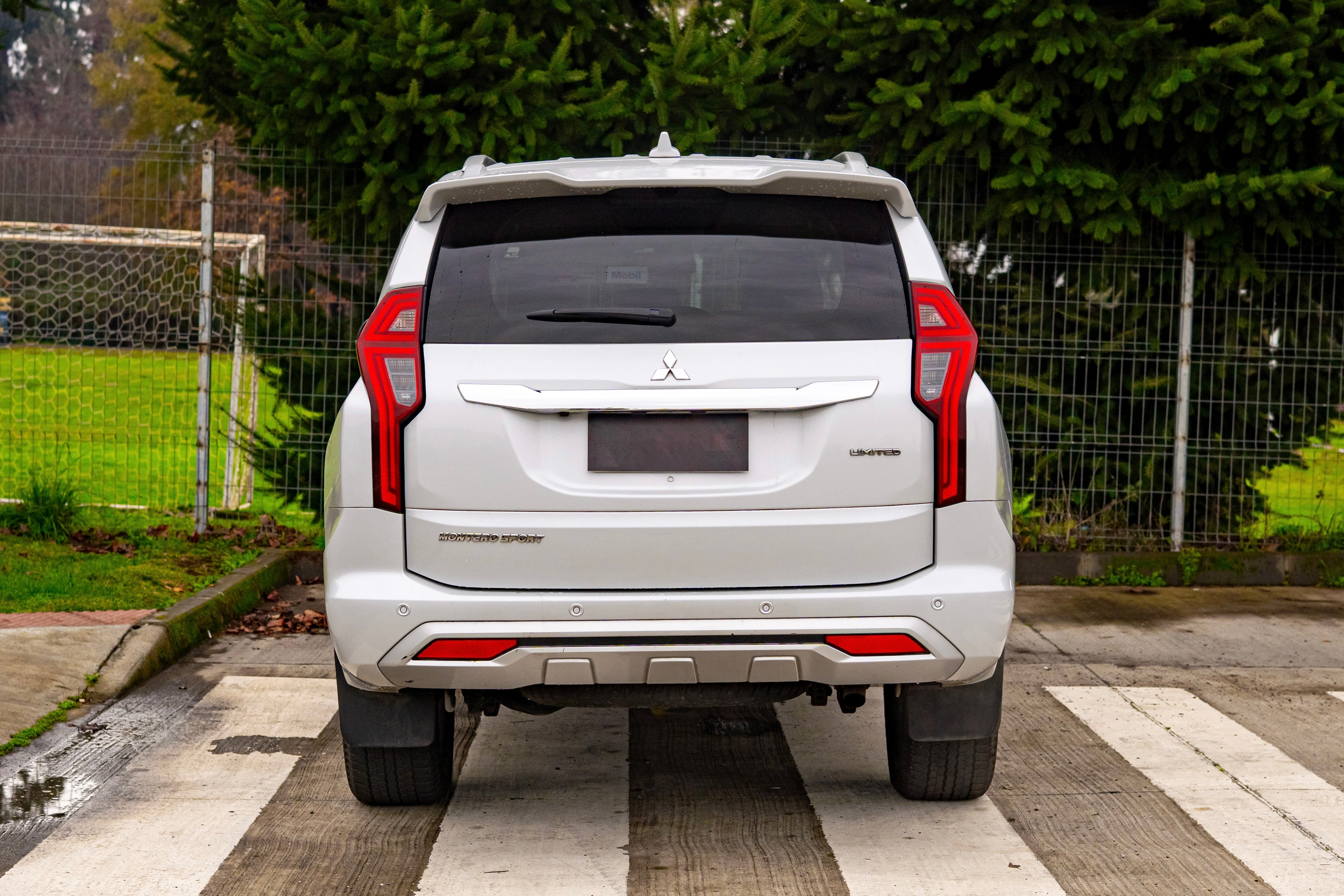 2024 | Mitsubishi Montero Limited