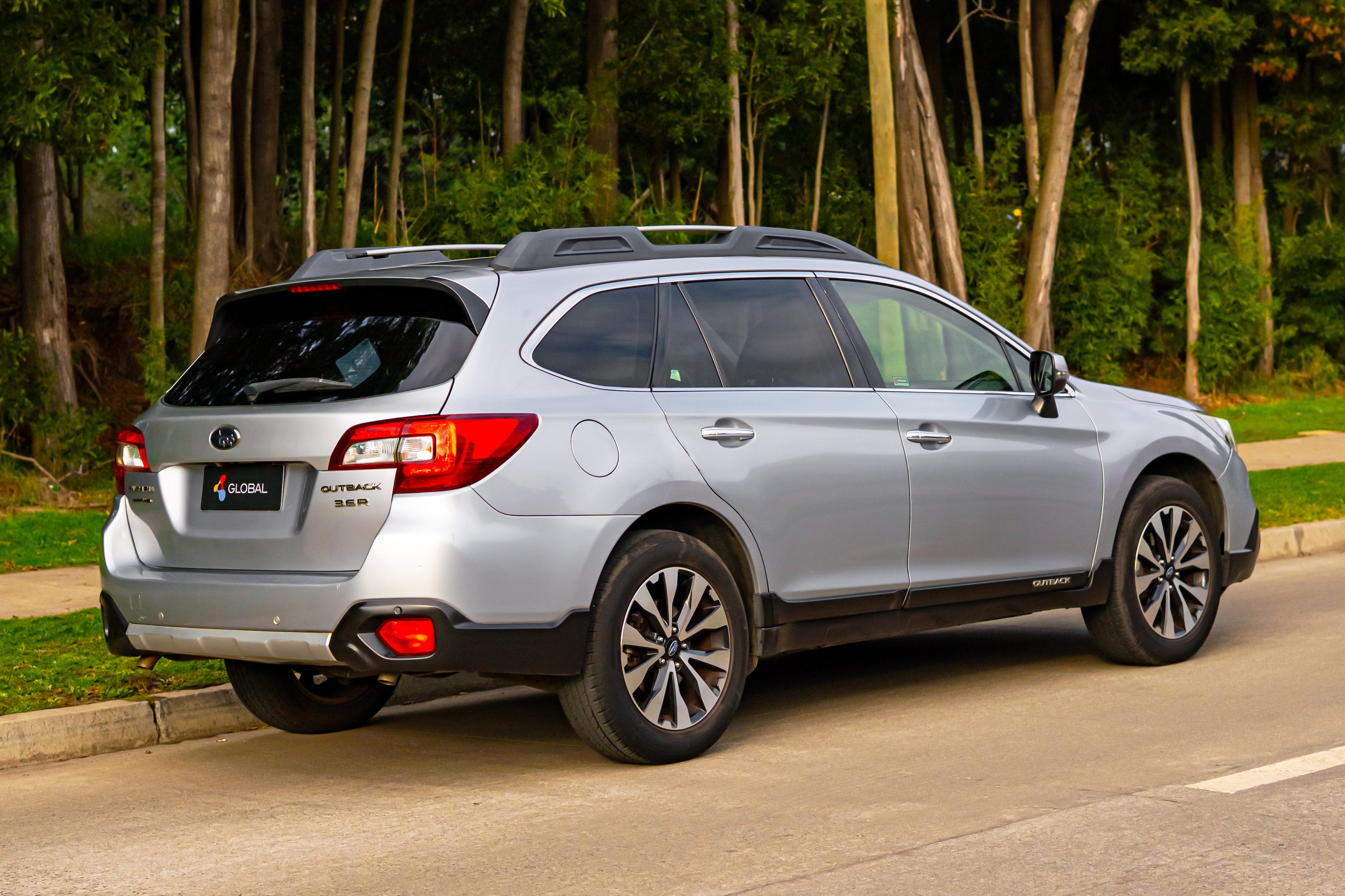 2016 | Subaru Outback 3.6 R