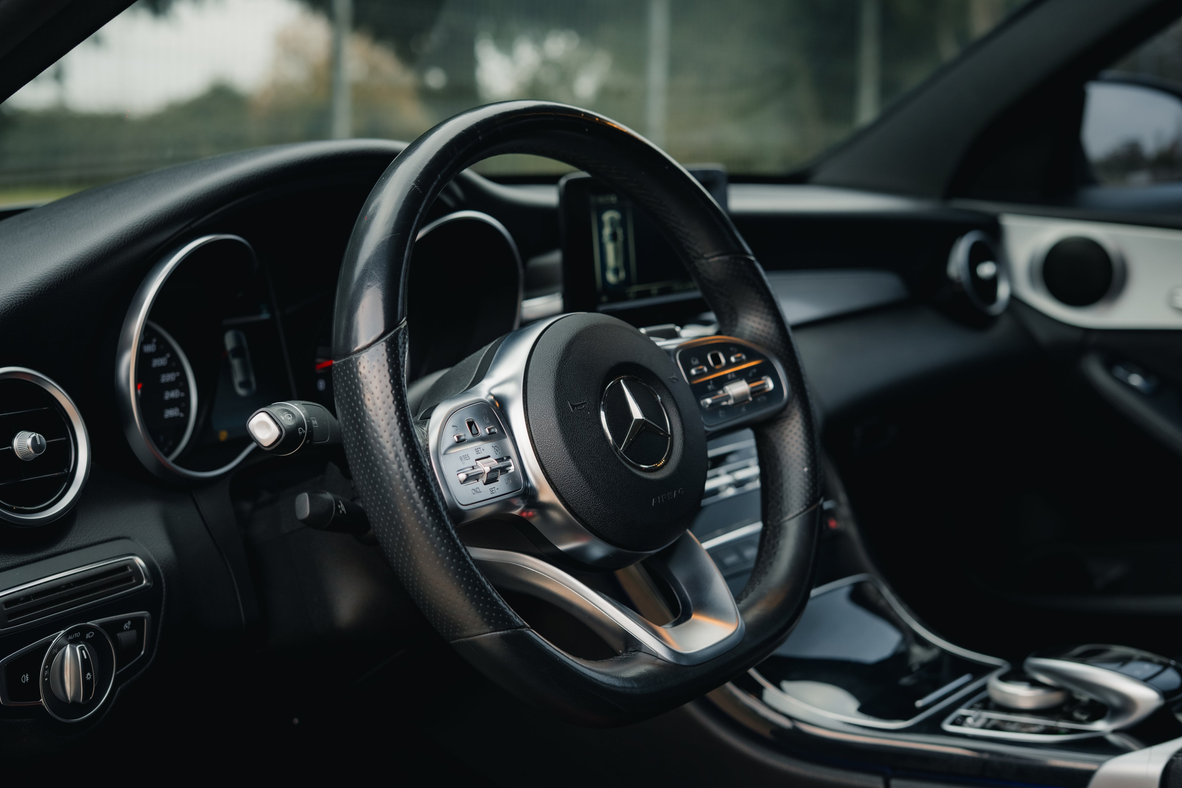 2019 | Mercedes-Benz C300