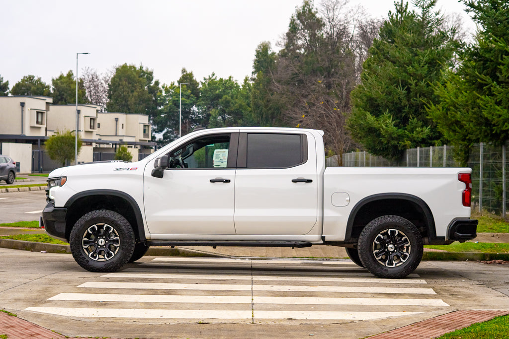 223 | Chevrolet Silverado ZR2