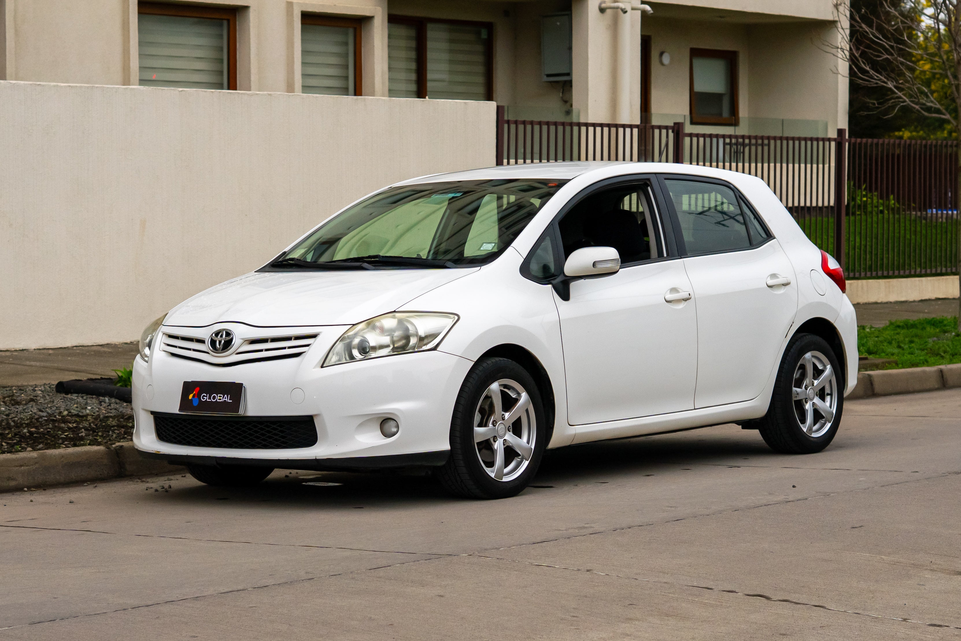 2011 | Toyota Auris
