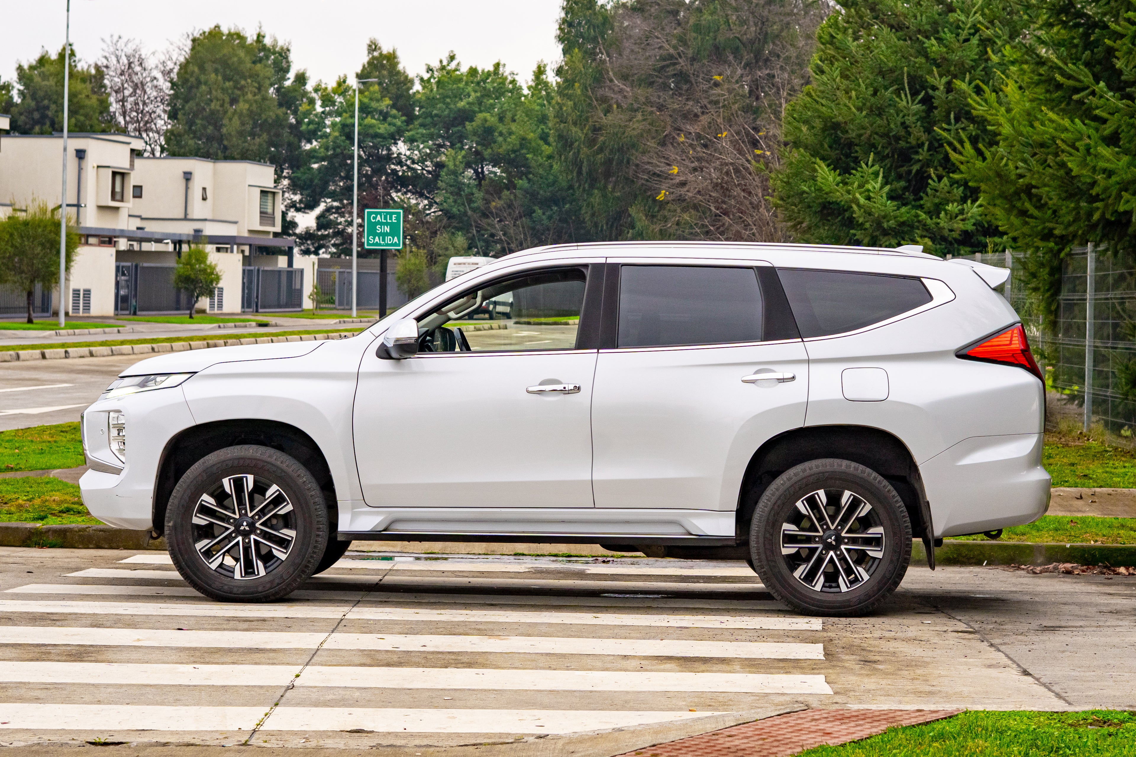2024 | Mitsubishi Montero Limited