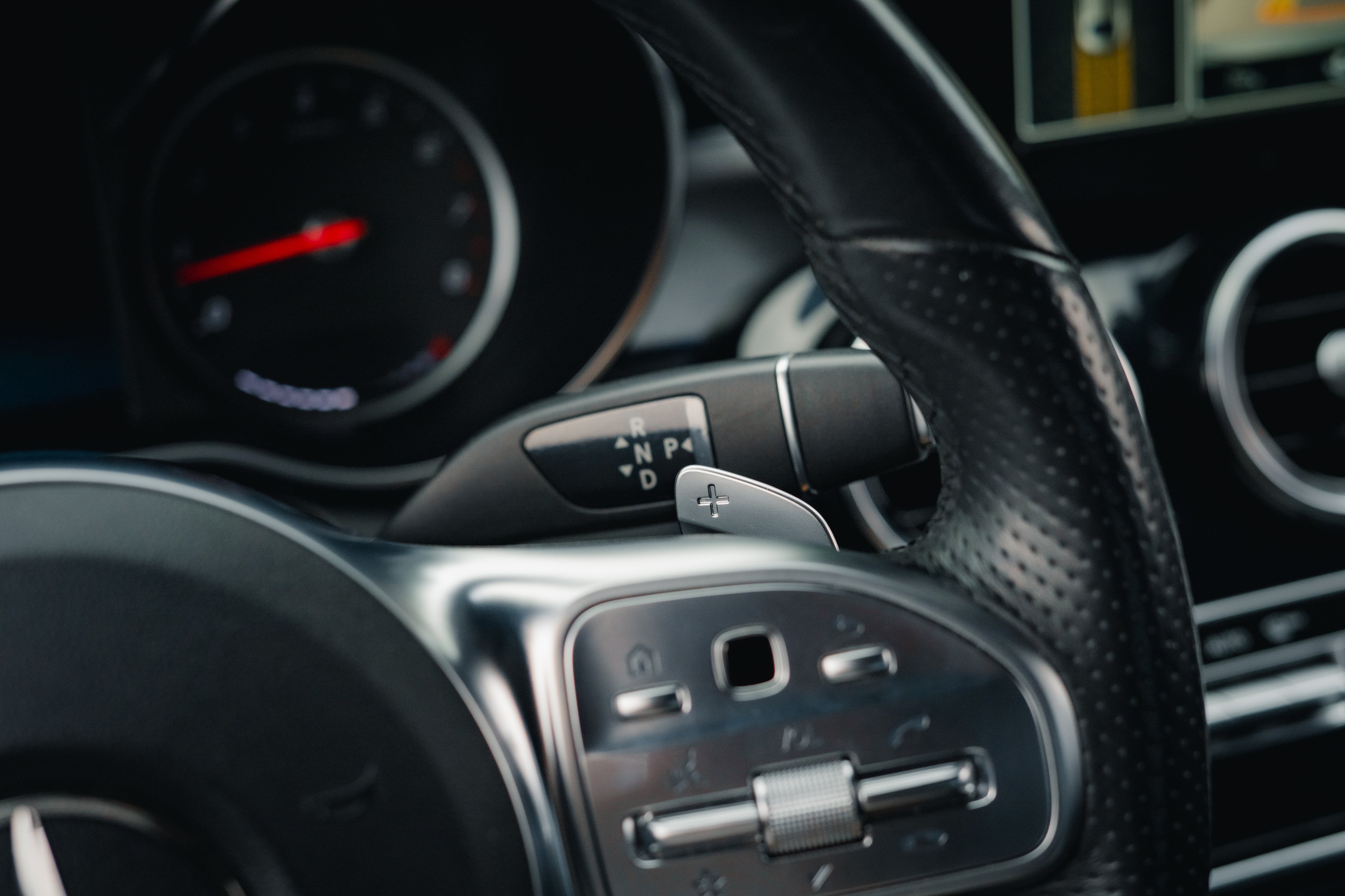 2019 | Mercedes-Benz C300
