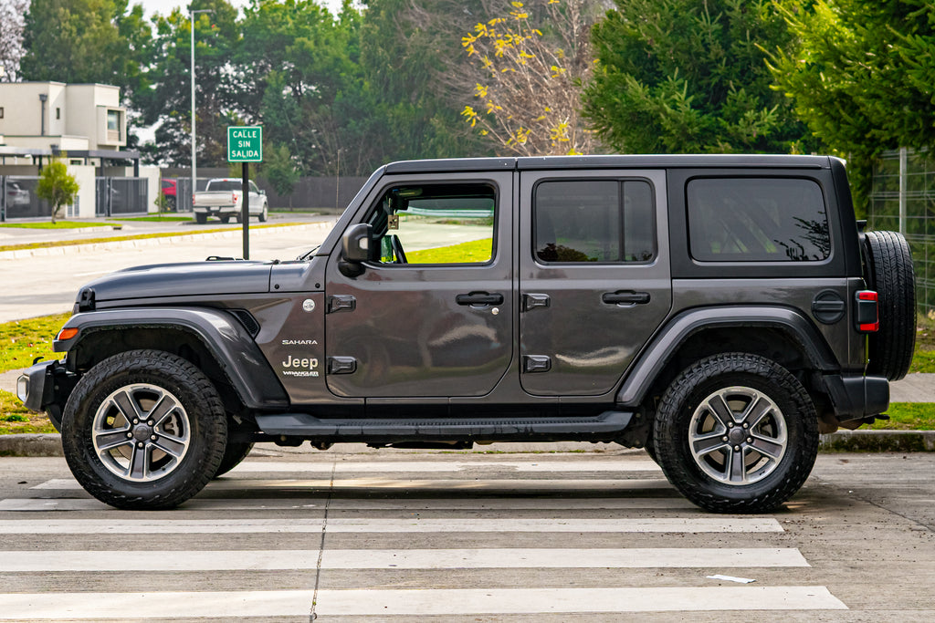 2021 | Jeep Wrangler Sahara LTD 4x4