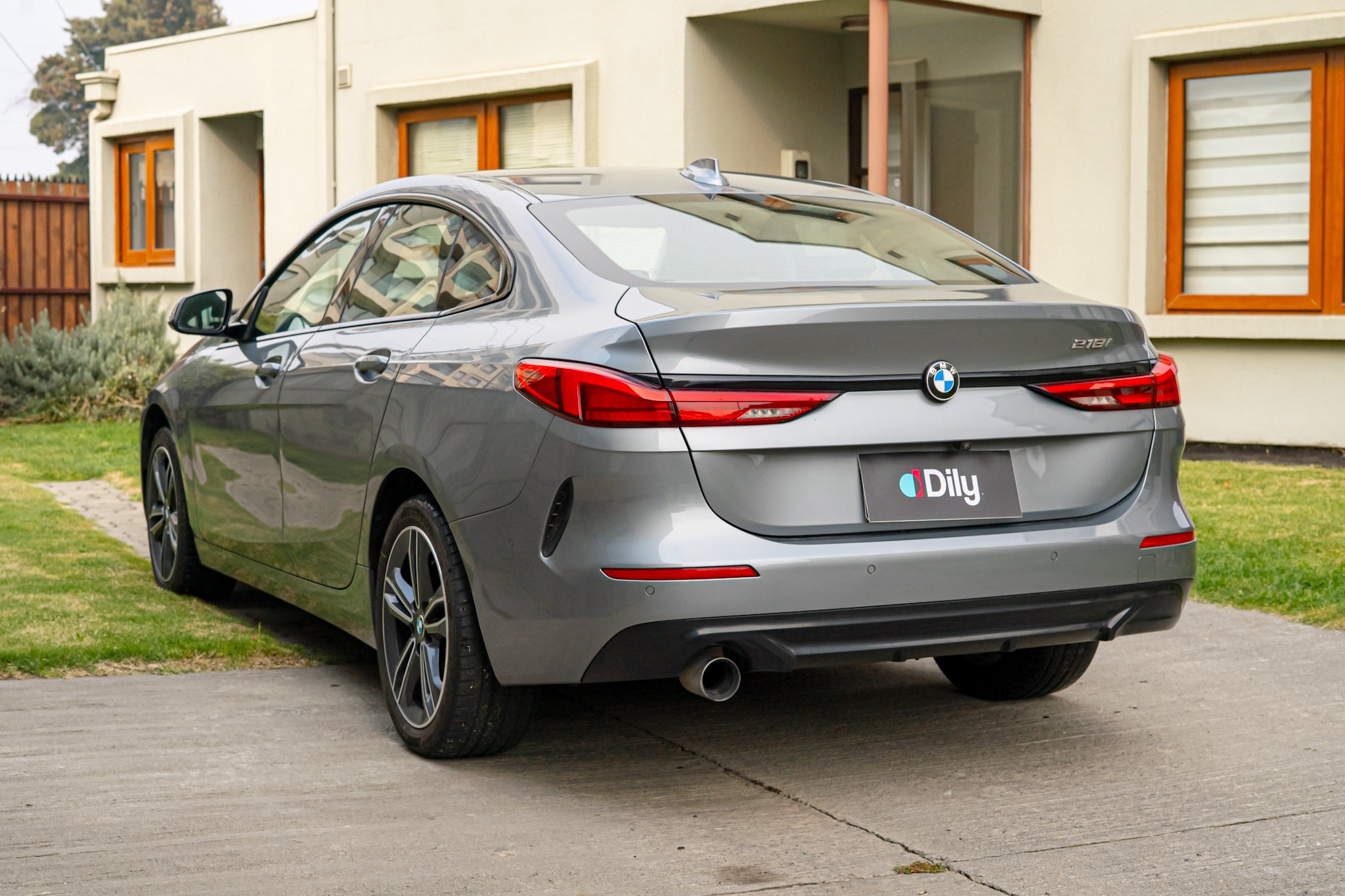 2023 | BMW 218i